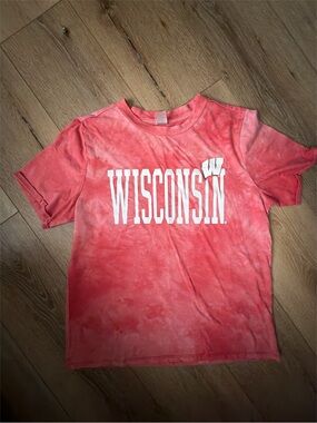Wisconsin Badgers Red Tie Dye T-Shirt - Ladies M